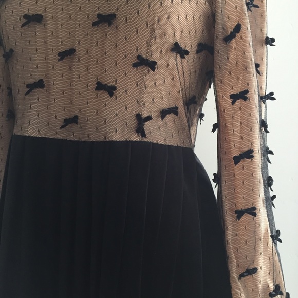 To Be Adored Abi Velvet Bow Dress - Picture 6 of 8